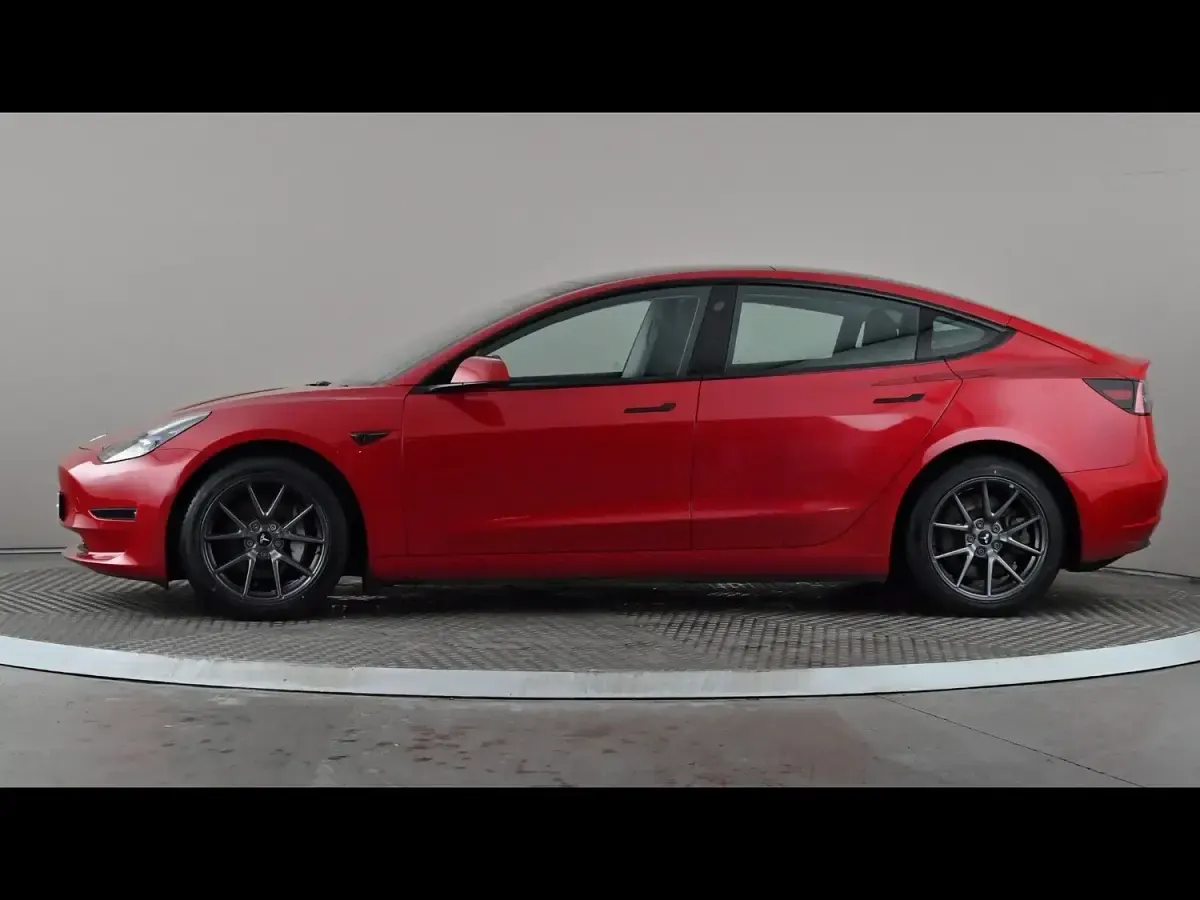 Used Tesla Model 3 Long Range AWD 366 kW (498 HP) 2021 Red Sedan