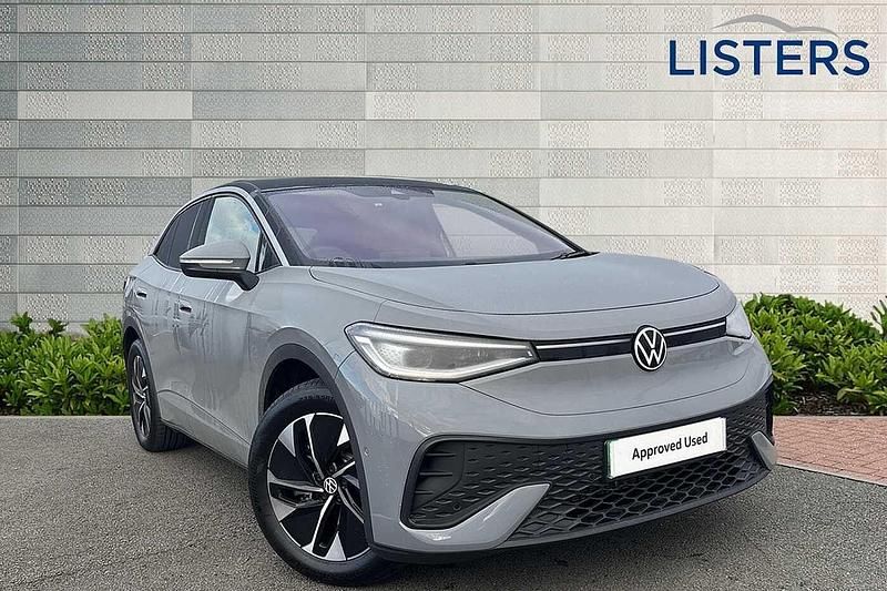 Moonstone grey Used 2025 VW ID.5 Pro SUV | £34,461 (Expensive) - Image 1/4