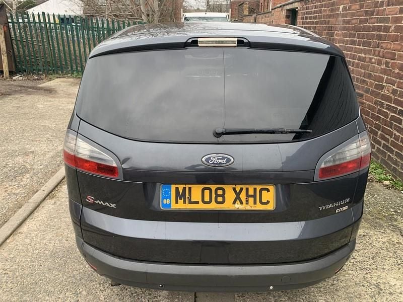 Used Ford S-MAX Titanium 138 HP (101 kW) 2008 Grey MPV