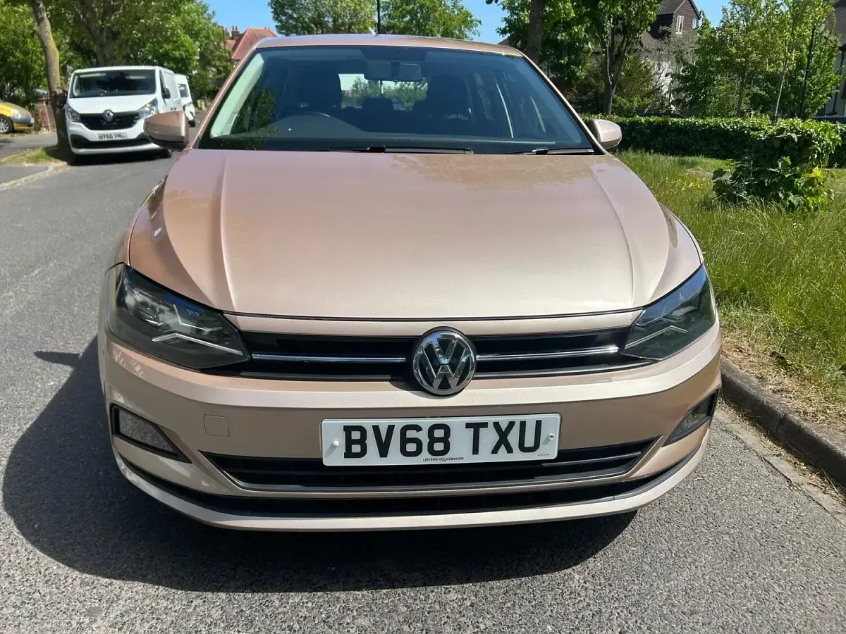 Used VW Polo SE 95 HP (69 kW) 2018 Beige Hatchback
