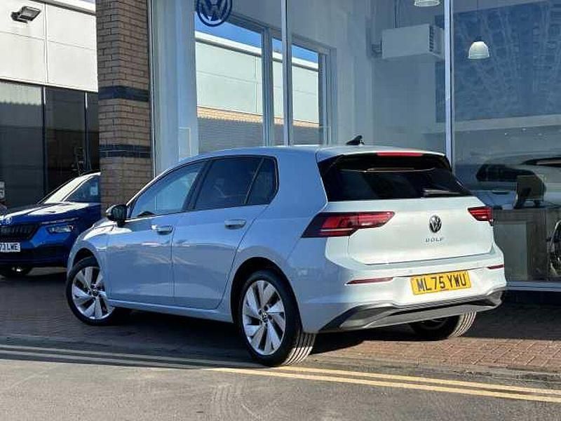 Used VW Golf VIII Match 115 HP (84 kW) 2025 Blue Hatchback