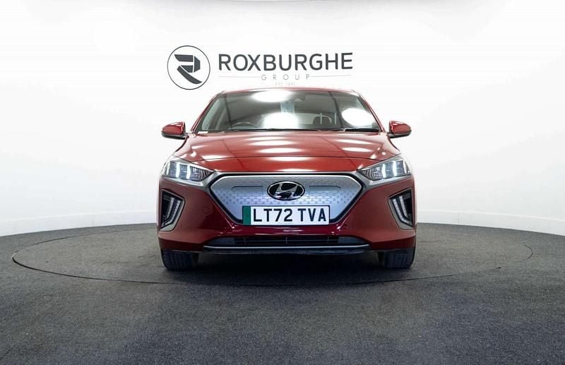 Used Hyundai Ioniq Premium SE 100 kW (136 HP) 2022 Red Hatchback