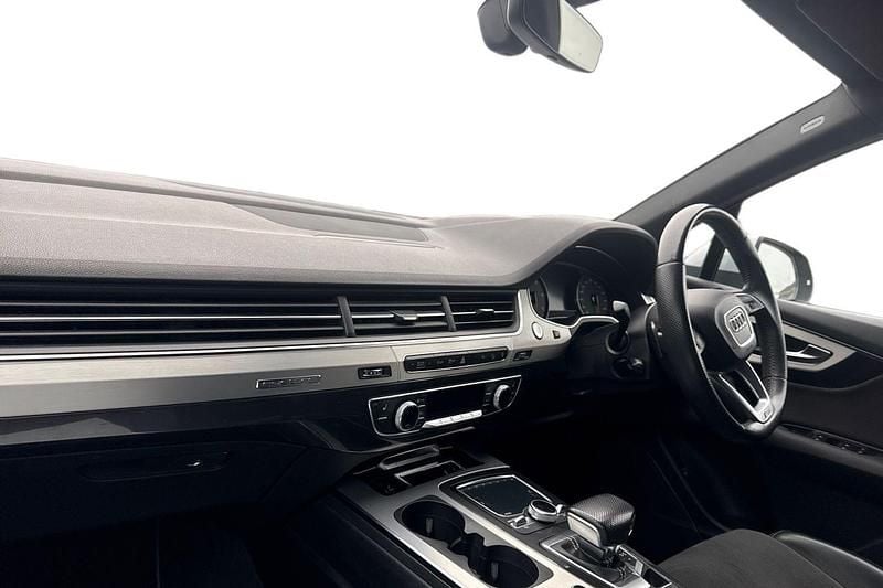 Used Audi Q7 S-Line 272 HP (200 kW) 2016 Silver SUV