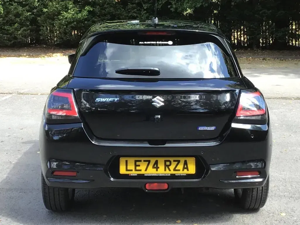 Used Suzuki Swift 82 HP (60 kW) 2025 Black pearl Hatchback