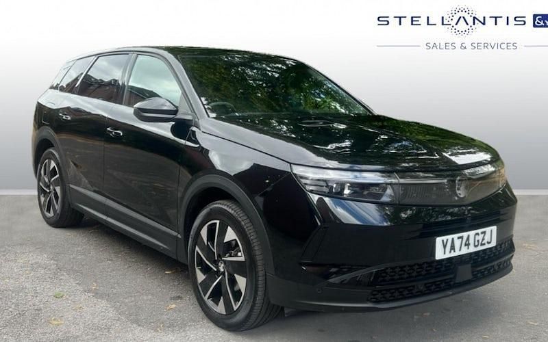 Black Used 2025 Vauxhall Grandland X Ultimate SUV | £30,128 (Good price) - Image 1/4