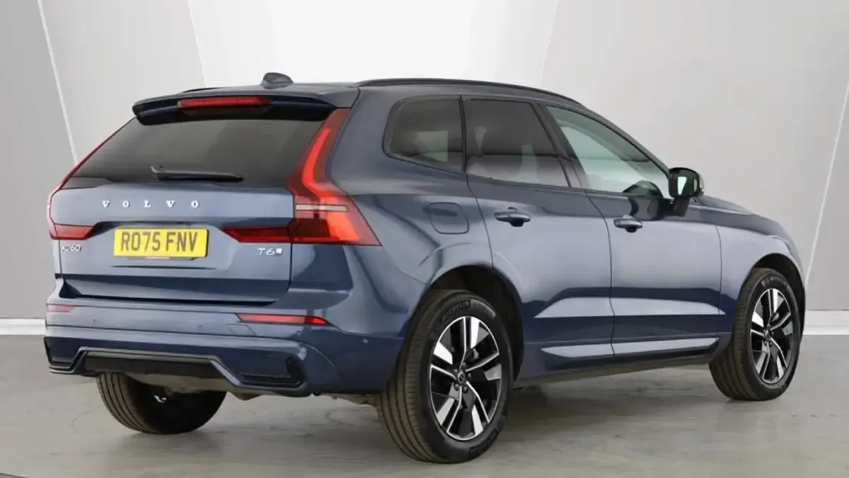 Used Volvo XC60 Plus 345 HP (253 kW) 2025 Blue SUV