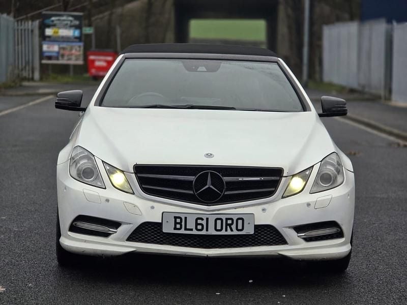 Used Mercedes E220 170 HP (125 kW) 2012 White Cabriolet