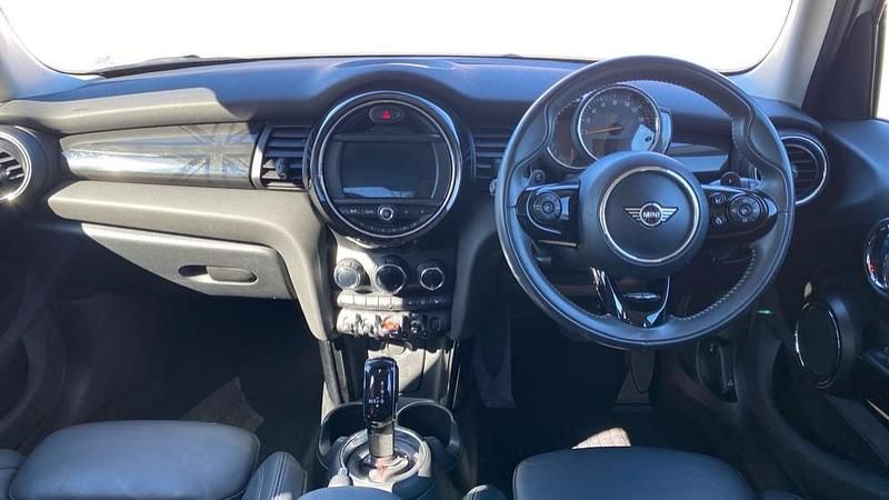 Used Mini Cooper S Exclusive 189 HP (139 kW) 2019 Silver Hatchback