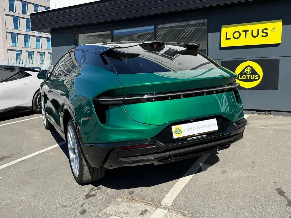 Used Lotus Eletre 450 kW (612 HP) 2024 Green SUV