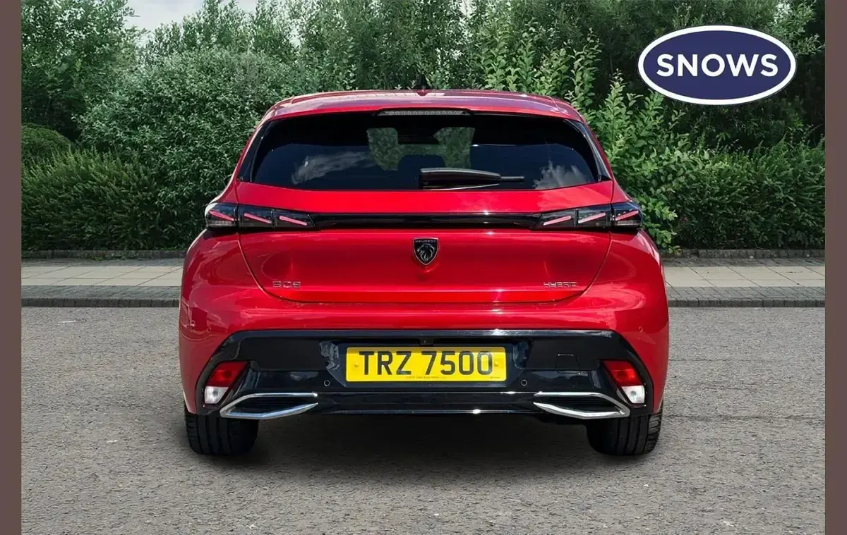 Used Peugeot 308 Premium 225 HP (165 kW) 2022 Elixir red Hatchback