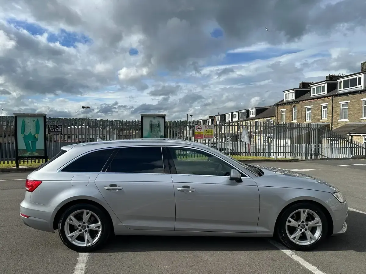 Used Audi A4 Sport 2017 Silver Estate