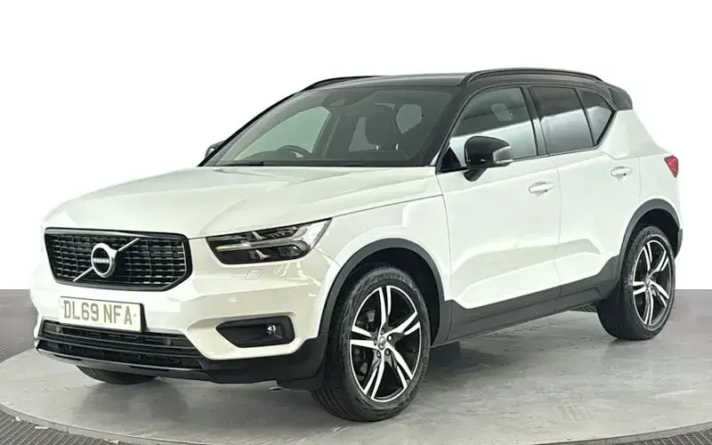 Used Volvo XC40 R-Design 150 HP (110 kW) 2019 SUV