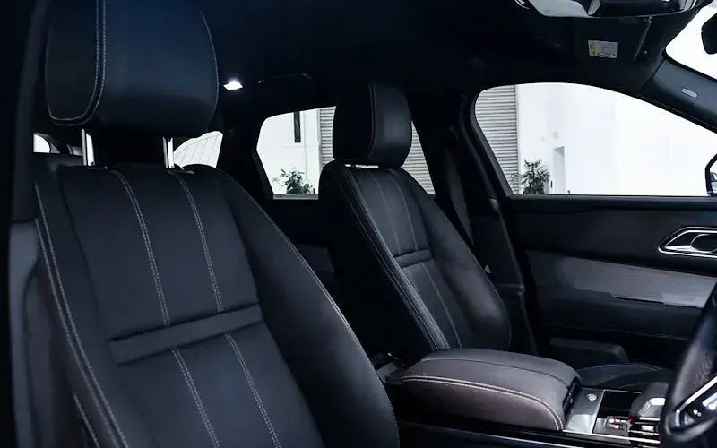 Used Land Rover Range Rover Velar R-Dynamic 204 HP (150 kW) 2022 Black SUV