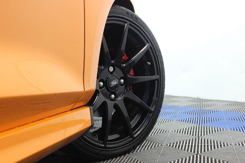 Used Ford Fiesta Performance Edition 200 HP (147 kW) 2020 Orange Hatchback
