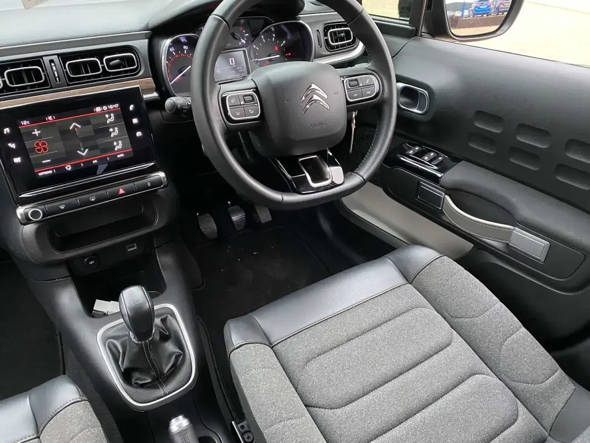 Used Citroën C3 PureTech 83 HP (61 kW) 2022 Grey Hatchback