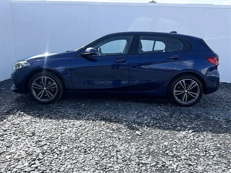 Used BMW 118 Sport Line 150 HP (110 kW) 2020 Blue Hatchback