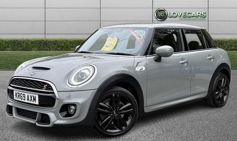 Usado Mini Cooper S Hatch 192 HP (141 kW) 2019 Cinzento Citadino