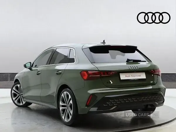 Ny Audi A3 S-Line 2025 Grön Halvkombi