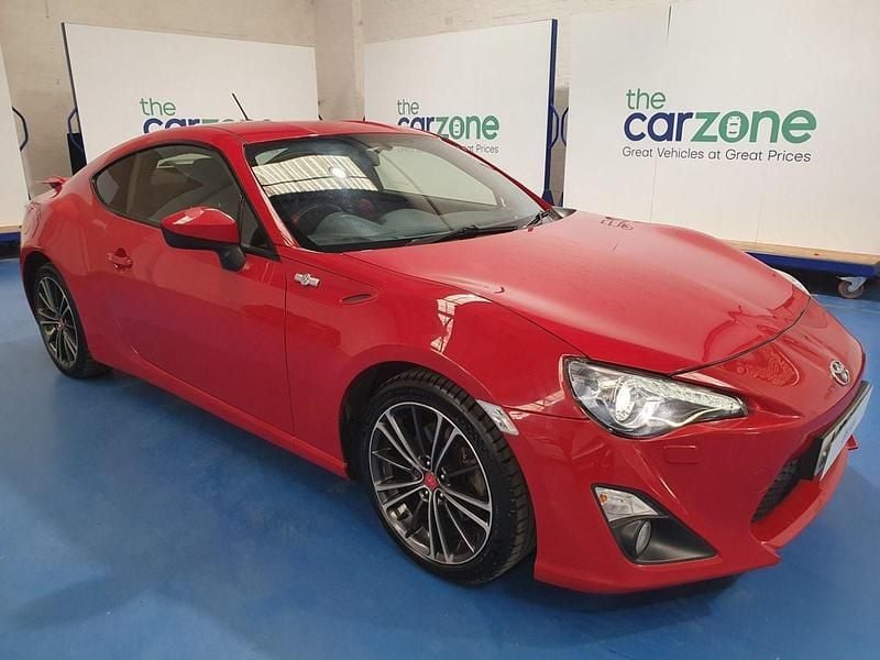 Red Used 2014 Toyota GT86 GT Coupe | £8,499 (Super price) - Image 1/4