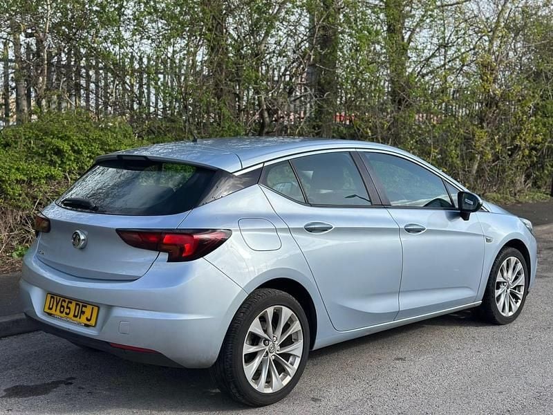 Used Vauxhall Astra Design Edition 2016 Silver Hatchback
