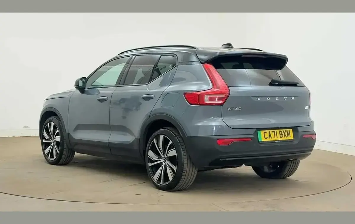 Used Volvo XC40 Plus 294 kW (401 HP) 2021 Grey SUV