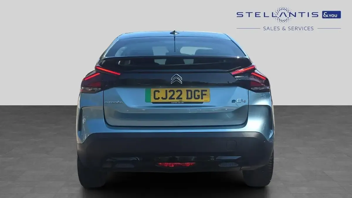 Used Citroën e-C4 98 kW (134 HP) 2022 Blue Hatchback