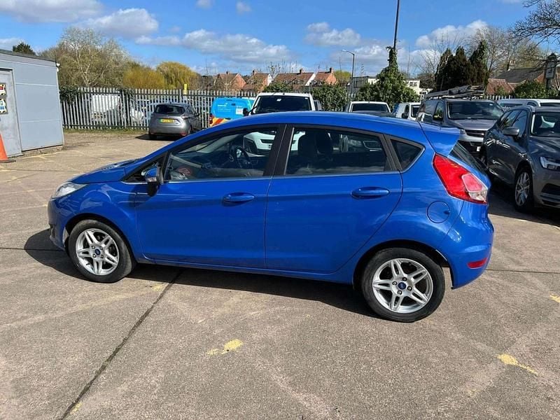 Used Ford Fiesta Zetec 2013 Blue Hatchback