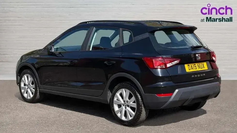 Używany Seat Arona SE 95 KM (69 kW) 2019 Czarny SUV
