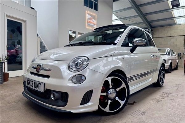 White Used 2013 Fiat 500 Cabriolet | £6,941 (Fair price) - Image 1/1