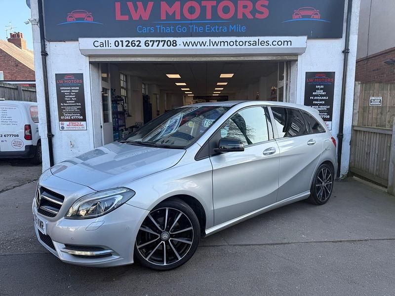 Used Mercedes B180 109 HP (80 kW) 2015 Silver MPV