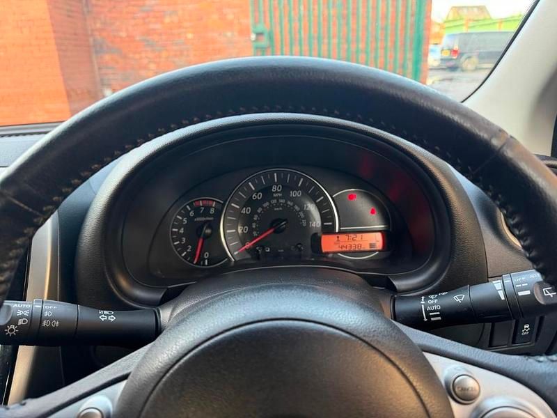 Second-hand Nissan Micra Acenta 2014 Argintiu Hatchback