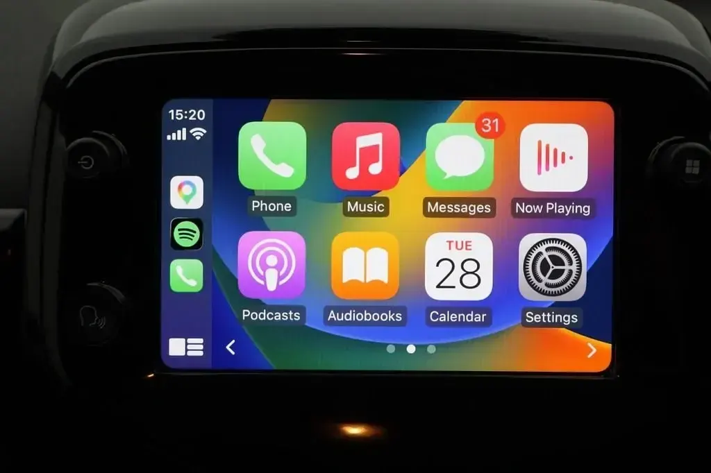 Usado Citroën C1 Shine 2021 Bege Citadino
