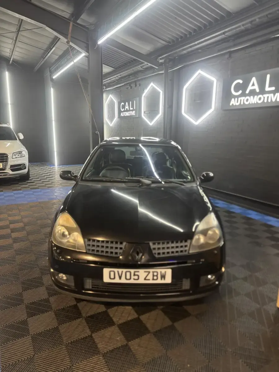Used Renault Clio II 182 HP (133 kW) 2005 Black Hatchback
