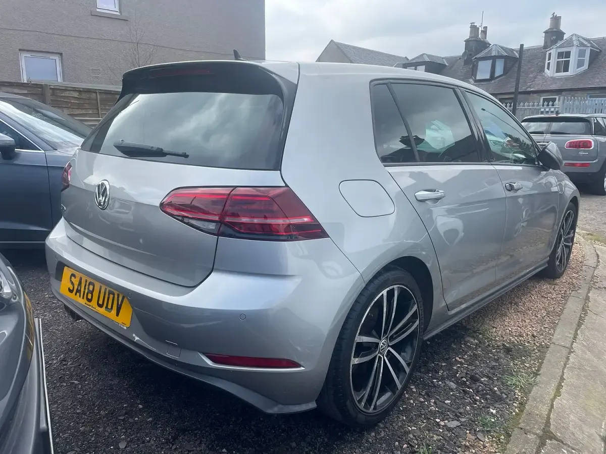 Used VW Golf VII GTD 184 HP (135 kW) 2018 Silver Hatchback