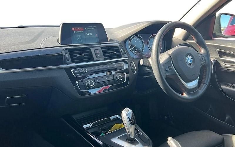 Used BMW 118 Sport Line 136 HP (100 kW) 2018 Blue Hatchback