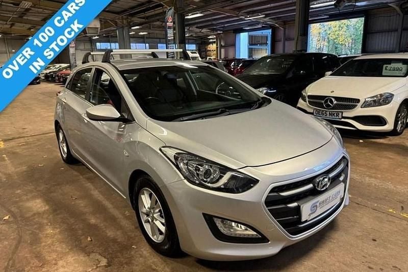 Silver Used 2015 Hyundai i30 SE Hatchback | £4,790 (Good price) - Image 1/1