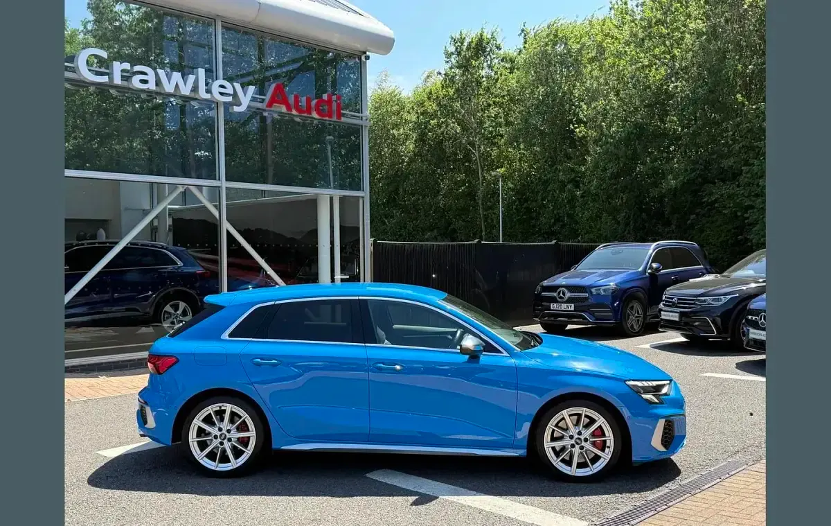 Used Audi S3 Sportback Comfort 310 HP (228 kW) 2021 Blue Hatchback