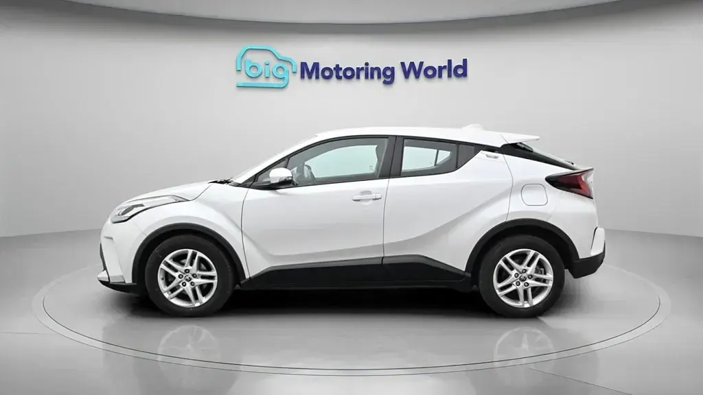 Used Toyota C-HR 122 HP (89 kW) 2023 SUV
