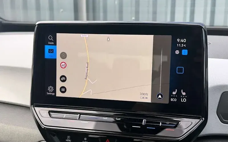 Begagnad VW ID.3 Pro 106 kW (145 HK) 2022 Silver Halvkombi