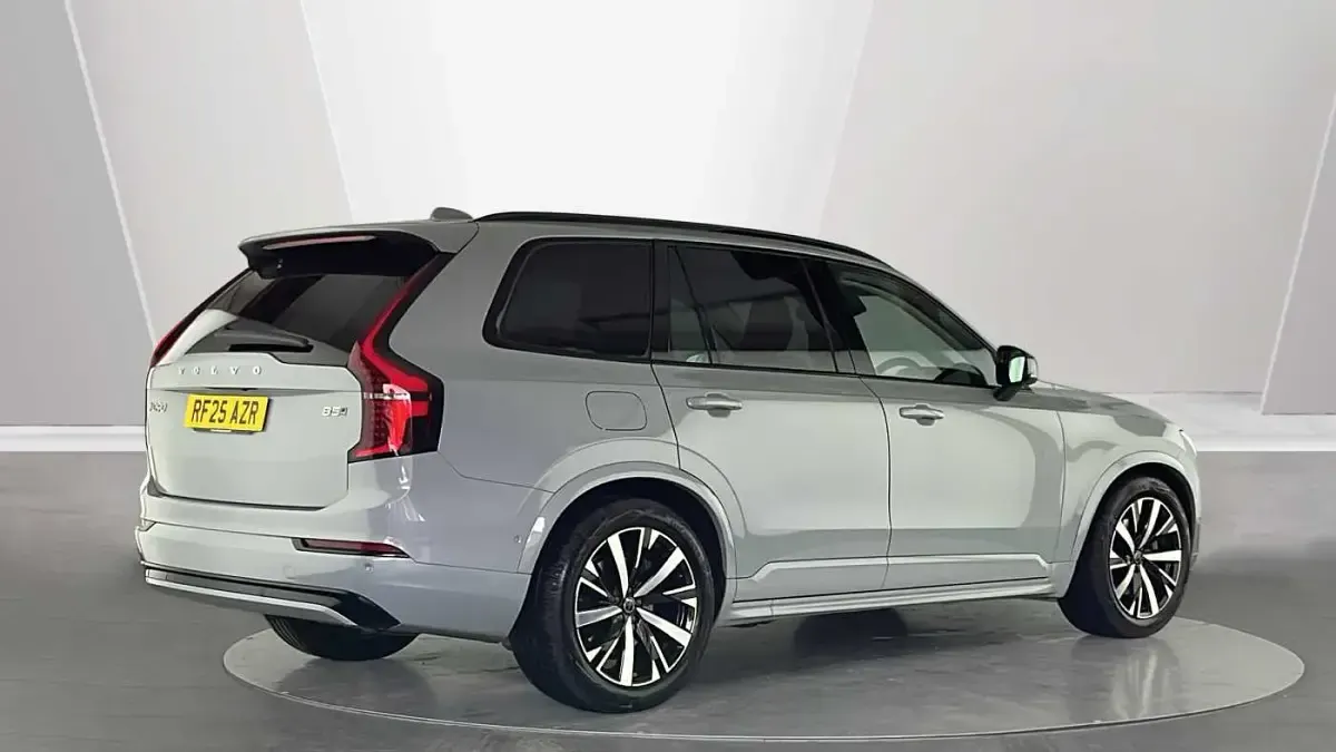 Used Volvo XC90 Plus 247 HP (181 kW) 2026 SUV