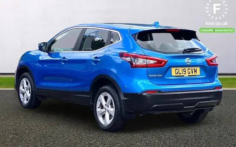 Usado Nissan Qashqai Acenta Premium 140 HP (102 kW) 2019 Azul SUV