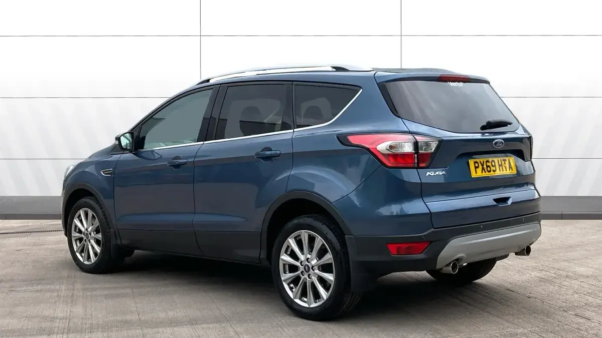 Used Ford Kuga Titanium 150 HP (110 kW) 2019 Blue SUV