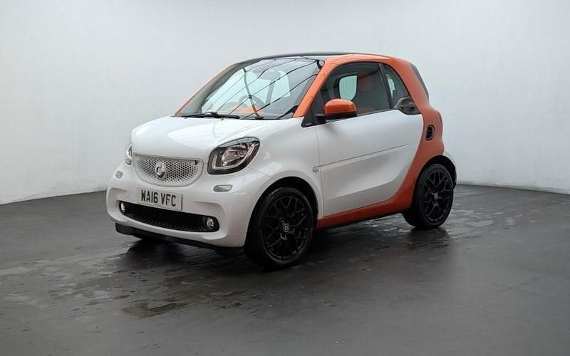 Used Smart ForTwo Coupé Edition #1 90 HP (66 kW) 2015 White Coupe