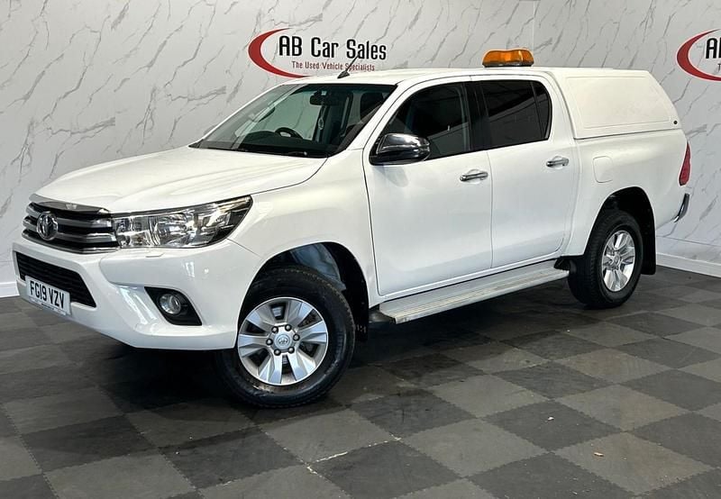 White Used 2019 Toyota HiLux Pickup | £17,499 (Super price) - Image 1/3