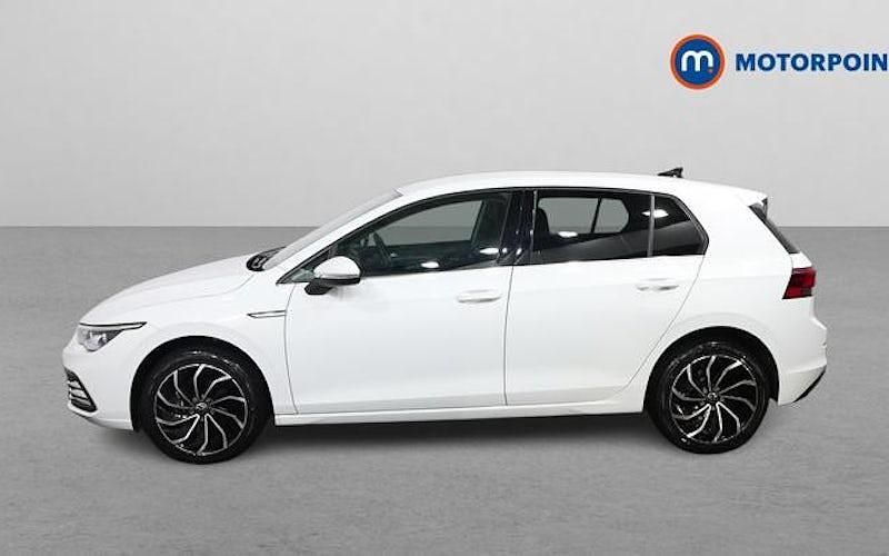 Used VW Golf VIII Edition 131 HP (96 kW) 2023 White Hatchback