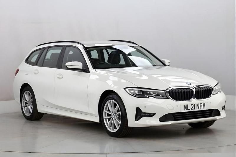 Used BMW 318 Comfort Edition 150 HP (110 kW) 2021 White Estate