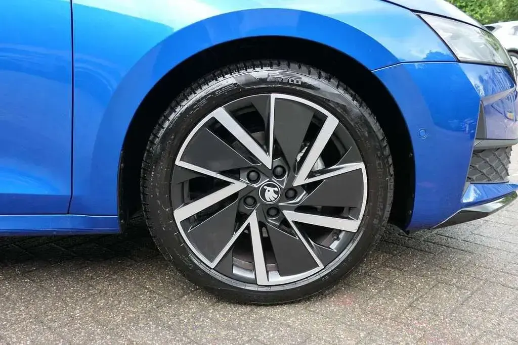 Used Skoda Octavia SportLine 147 HP (108 kW) 2026 Blue Estate