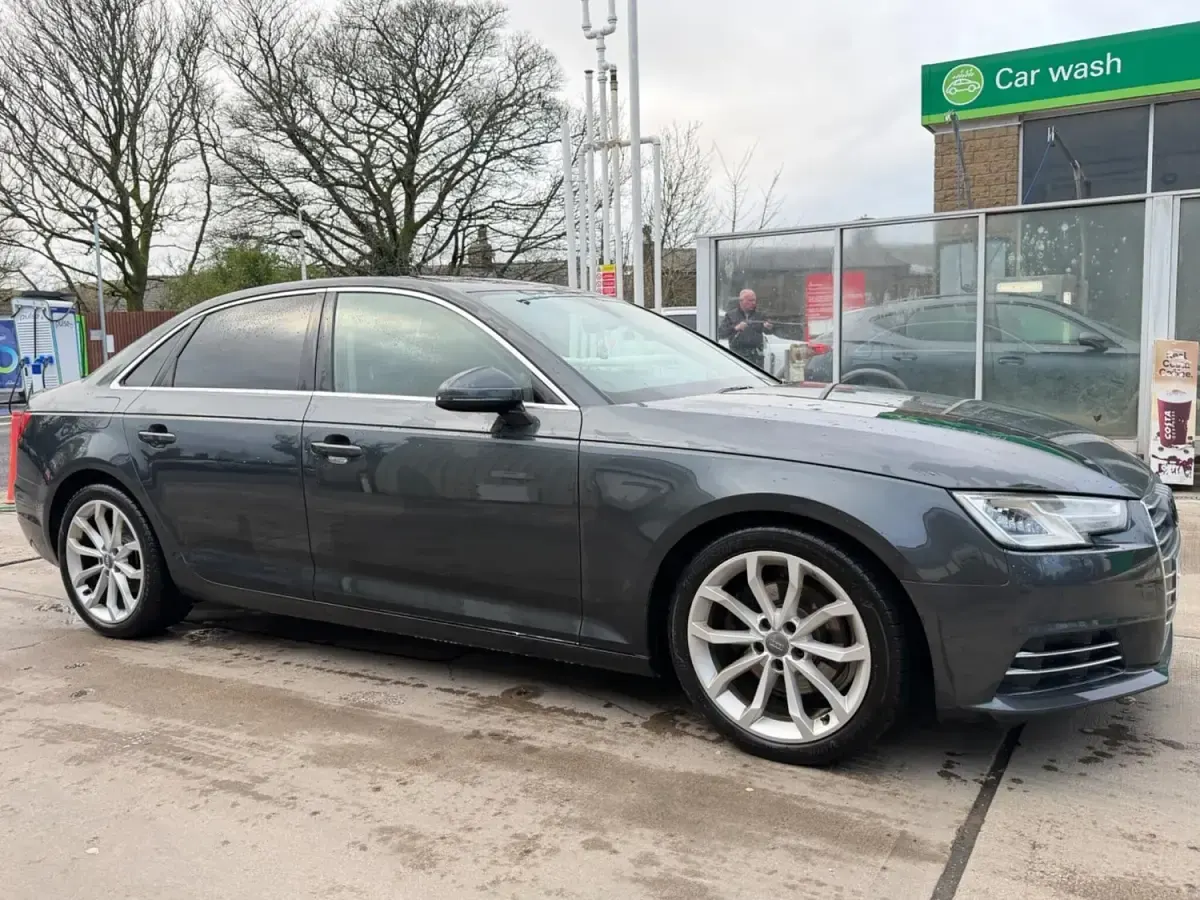 Second-hand Audi A4 Sport 150 CP (110 kW) 2018 Gri Berlinǎ