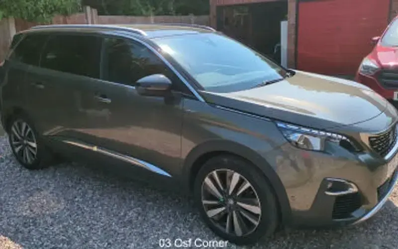 Usado Peugeot 5008 Premium 131 HP (96 kW) 2020 SUV
