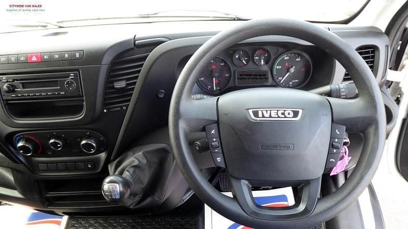 Used Iveco Daily 126 HP (92 kW) 2016 White Sedan